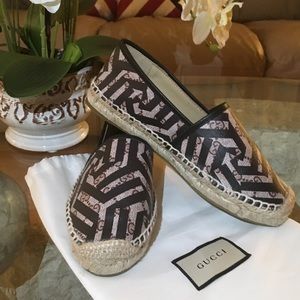 Authentic Gucci espadrilles size 8 with dust bag